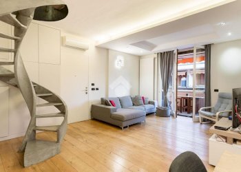 Attic Via Palanzone, Milano (neighborhood Niguarda) - photo 1