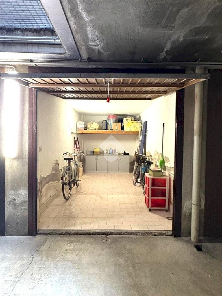 Box Via C. B. Cavour, Senago - photo 1