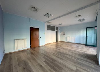 Foto 5 - Negozio Piazza delle Tessitrici, Malnate - foto 5