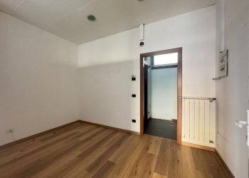 Foto 11 - Negozio Piazza delle Tessitrici, Malnate - foto 11