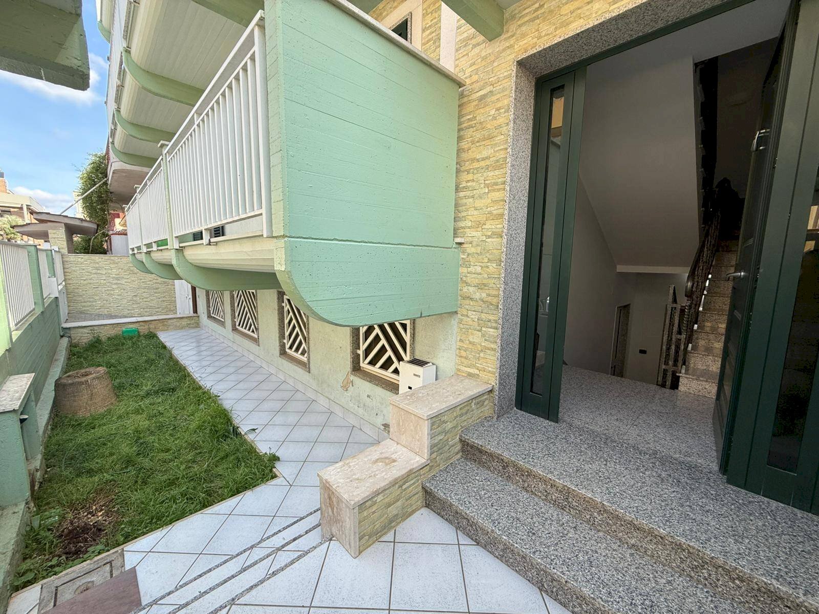 Foto 2 - Stabile - Palazzo Via Padre Pio
24, Palagiano - foto 2