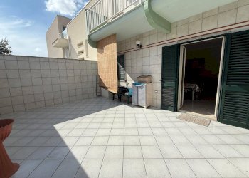 Foto 13 - Stabile - Palazzo Via Padre Pio
 
24, Palagiano - foto 13