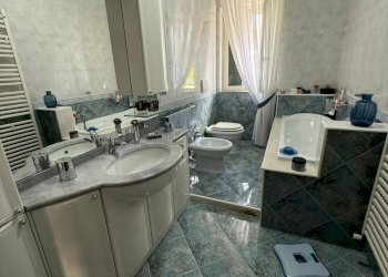 Foto 18 - Stabile - Palazzo Via Padre Pio
 
24, Palagiano - foto 18