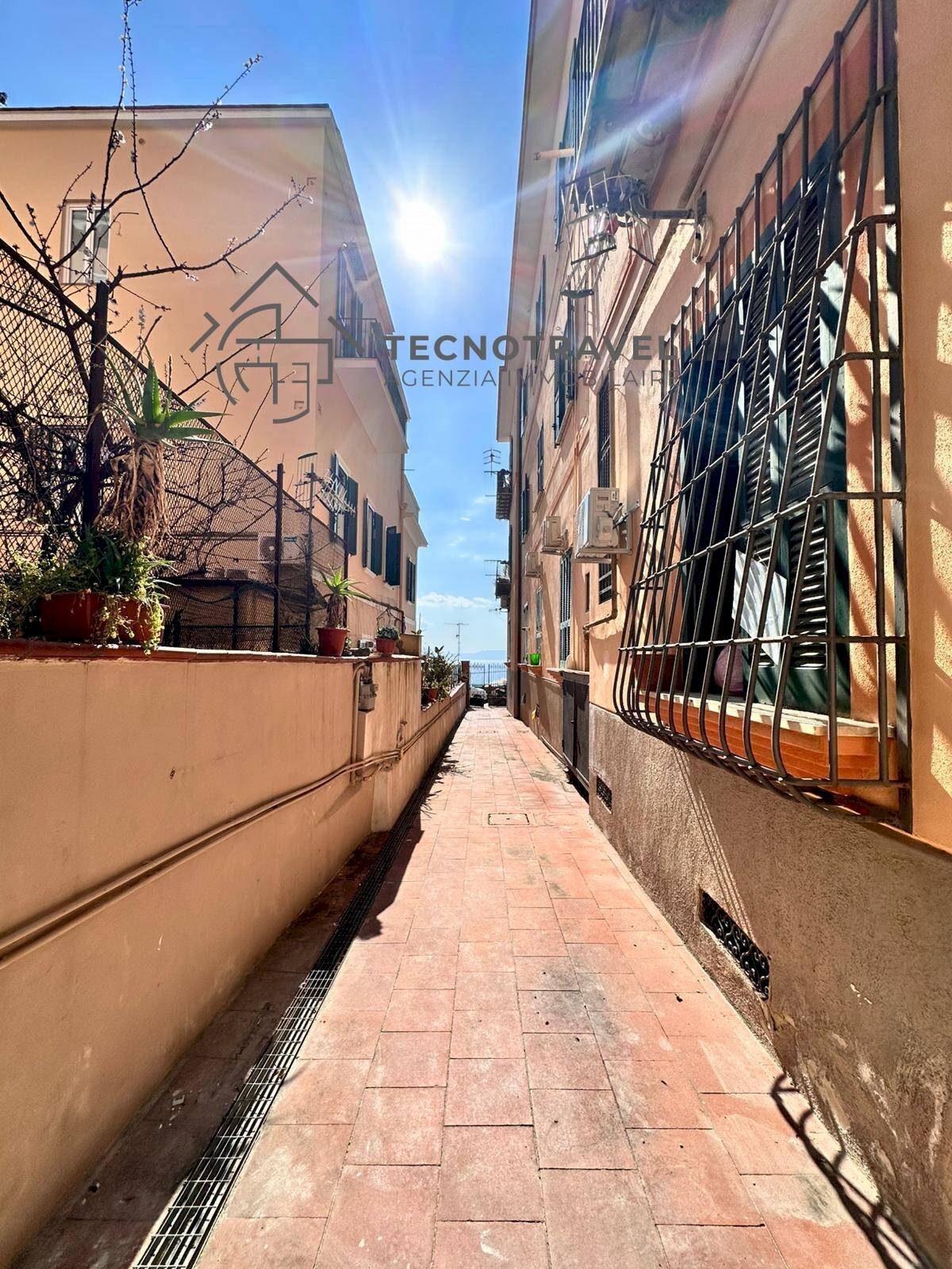 Foto 3 - Three-room apartment via del parco carelli
 
42, Napoli - photo 3