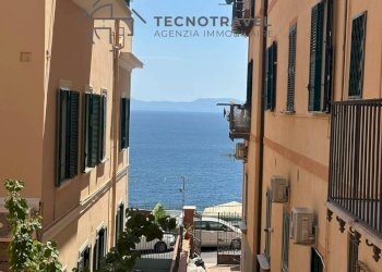 Foto 1 - Trilocale via del parco carelli
 
42, Napoli - foto 1