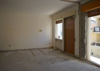 Foto 5 - Trilocale Via Talete
 
1, Vasto - foto 5