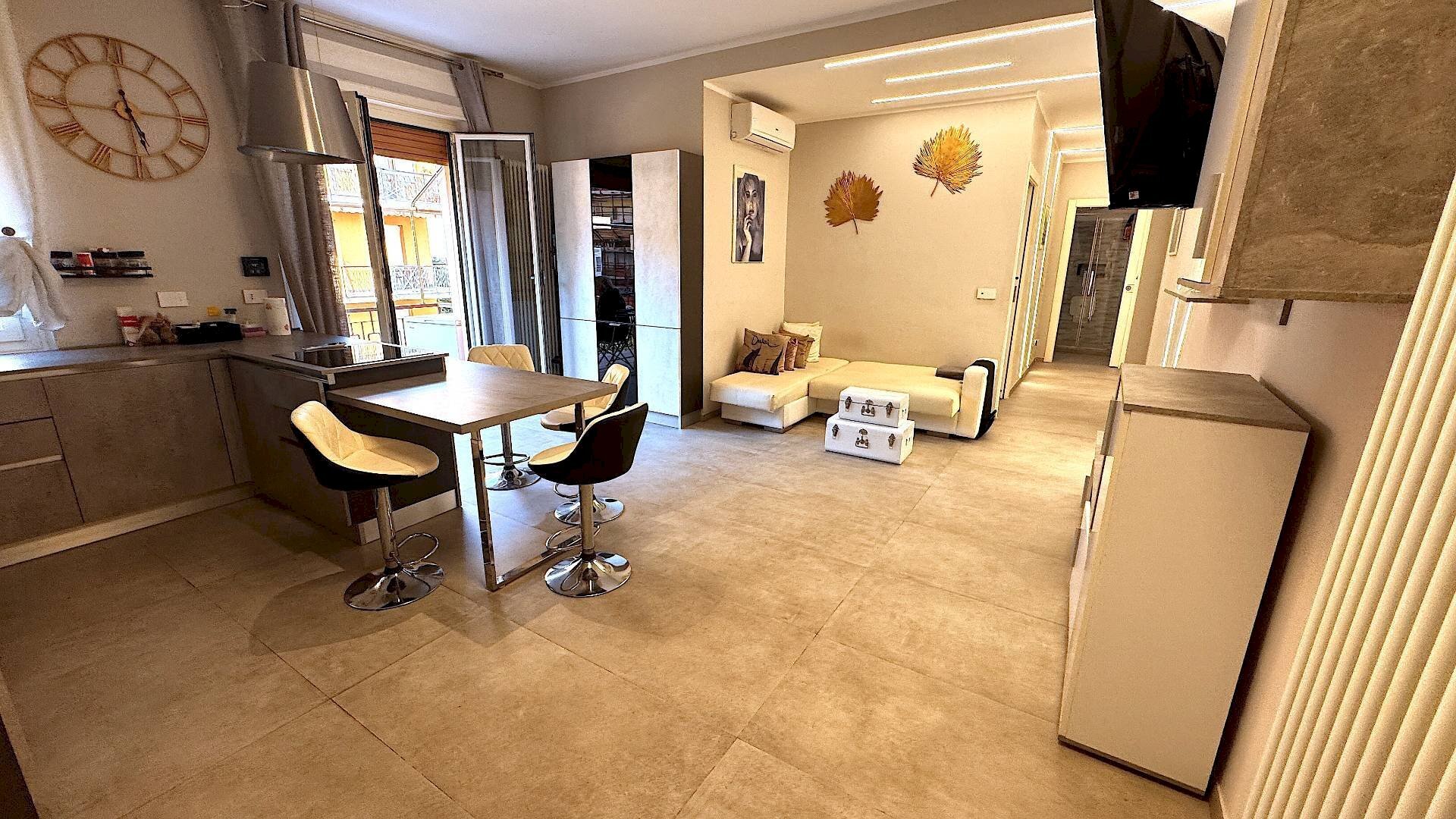 Foto 1 - Trilocale via pinee
 
43, Pietra Ligure - foto 1