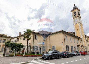 Edificio esterno - Locale Commerciale via Garibaldi
4, Vanzago - foto 1