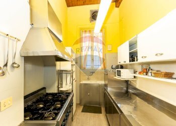 Cucina - Locale Commerciale via Garibaldi
4, Vanzago - foto 18