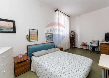 Camera / camera da letto - Locale Commerciale via Garibaldi
4, Vanzago - foto 27