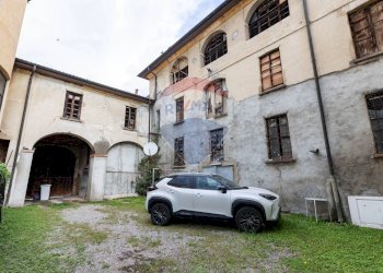 Cortile privato - Locale Commerciale via Garibaldi
4, Vanzago - foto 37