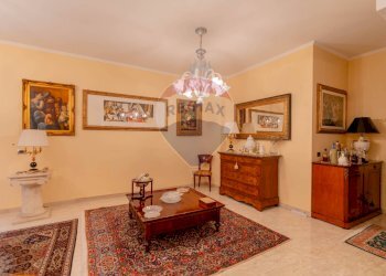 Soggiorno - Quadrilocale Via Vitantonio Di Cagno
 
6, Bari - foto 7