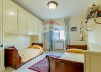 Camera / camera da letto - Quadrilocale Via Vitantonio Di Cagno
 
6, Bari - foto 24