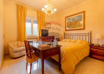 Camera / camera da letto - Quadrilocale Via Vitantonio Di Cagno
 
6, Bari - foto 27