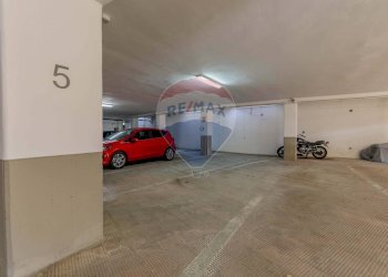 Parcheggio - Quadrilocale Via Vitantonio Di Cagno
 
6, Bari - foto 30