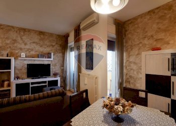 Sala da pranzo - Three-room apartment Via Papa Pio XII
 
1, Bitritto - photo 4