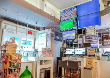 Dispensa di stoccaggio - Attività Commerciale Via Giuseppe Tatarella
 
14, Noicàttaro - foto 22