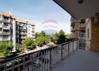 Balcone - Appartamento Via De Laurentis
 
13, Bari - foto 5