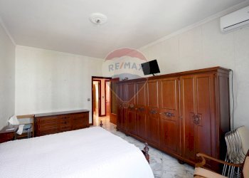 Camera / camera da letto - Appartamento Via De Laurentis
 
13, Bari - foto 17