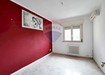 Stanza vuota - Trilocale Piazza Federico II di Svevia
 
5, Valenzano - foto 12