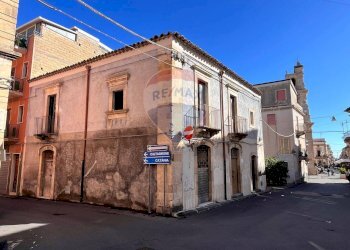 Edificio all\'aperto - Casa indipendente Via Senatore Maiorana
 
4, Militello in Val di Catania - foto 2