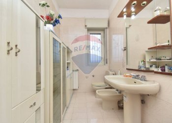 Bagno - Villa Via Enrico Fermi
 
82, Belpasso - foto 12