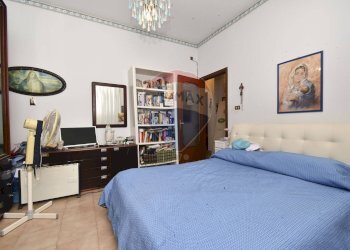 Camera / camera da letto - Villa Via Enrico Fermi
 
82, Belpasso - foto 18