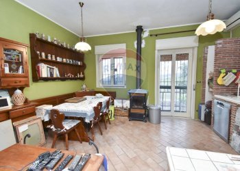 Sala da pranzo - Villa Via Enrico Fermi
 
82, Belpasso - foto 24