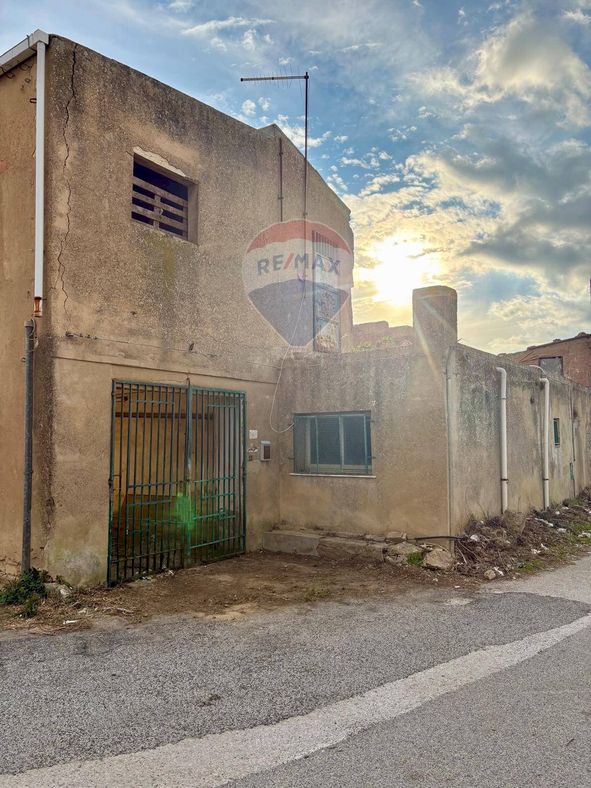 Casa all\'aperto - Casa indipendente Via della Prece
 
1, Caltagirone - foto 2