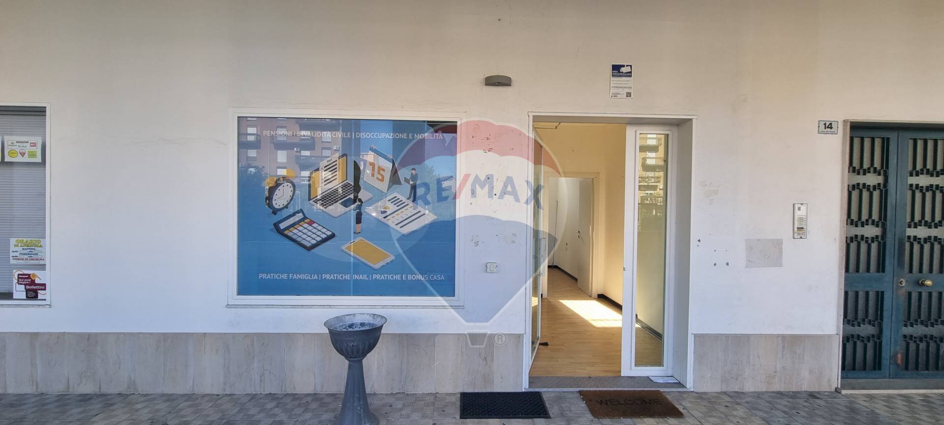 Edificio all\'aperto - Negozio Corso del Popolo
 
4, Paterno - foto 1