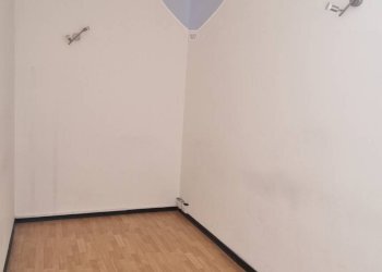 Stanza vuota - Negozio Corso del Popolo
 
4, Paterno - foto 3