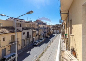 Edificio all\'aperto - Casa indipendente Via Acquanuova
 
198, Caltagirone - foto 9