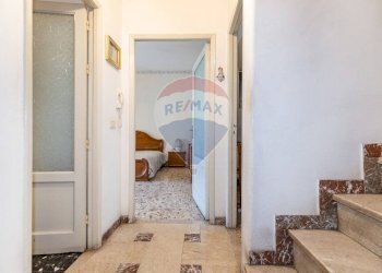 Hall / corridoio - Casa indipendente Via Acquanuova
 
198, Caltagirone - foto 15