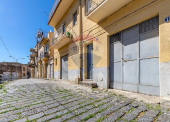 Edificio all\'aperto - Casa indipendente Via Acquanuova
 
198, Caltagirone - foto 32