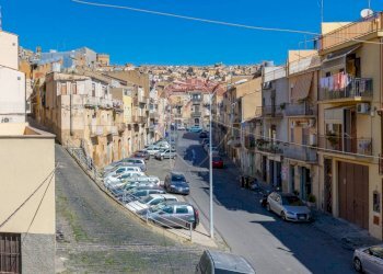 Edificio all\'aperto - Casa indipendente Via Acquanuova
 
198, Caltagirone - foto 38