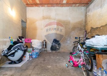 Dispensa di stoccaggio - Casa indipendente Via Acquanuova
 
198, Caltagirone - foto 42