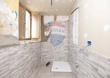 Bagno - Trilocale Via pampallona
 
17, Caltagirone - foto 1