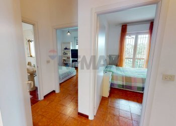 Hall / corridoio - Quadrilocale Via Manzoni
 
25, Segrate - foto 11