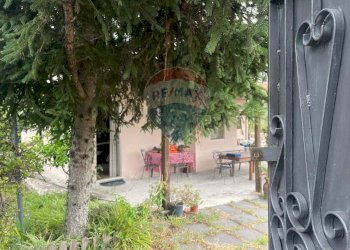 Giardino - Casa indipendente VIA SCACCHIERE, Zafferana Etnea - foto 3