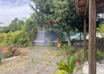 Giardino - Casa indipendente VIA SCACCHIERE, Zafferana Etnea - foto 5