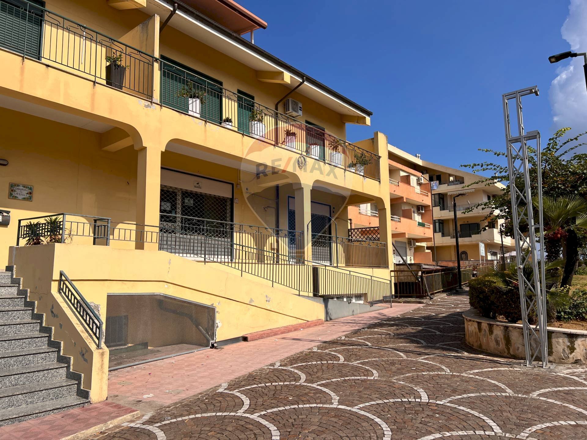 Edificio all\'aperto - Locale Commerciale Viale dell'immacolata
 
26, Merì - foto 1