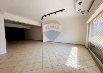 Stanza vuota - Locale Commerciale Viale dell'immacolata
 
26, Merì - foto 6