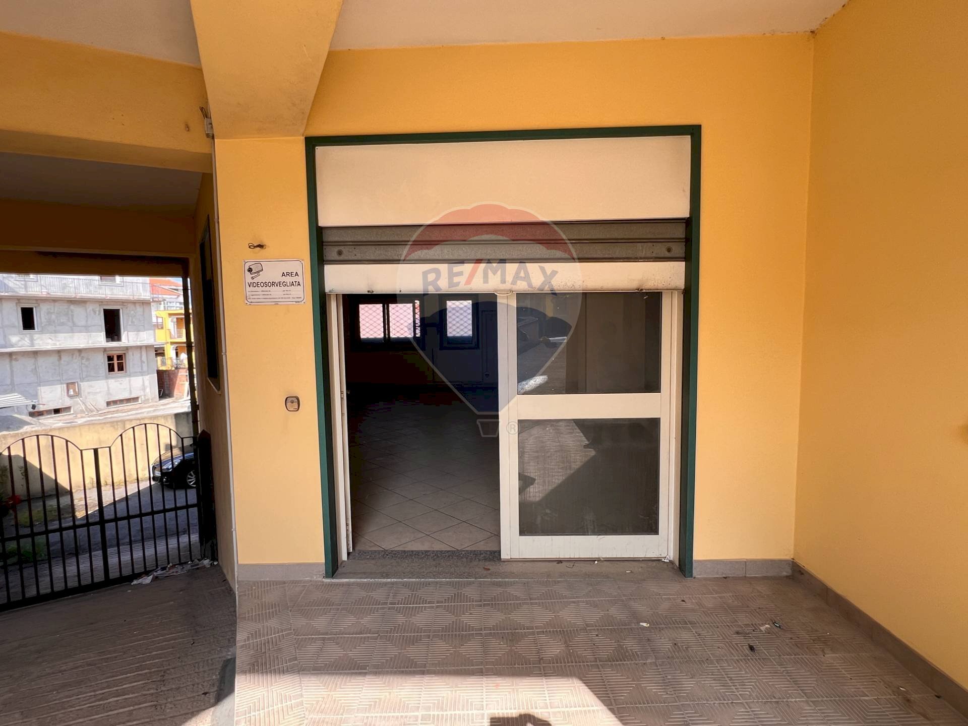 Edificio all\'aperto - Locale Commerciale Viale immacolata
 
34, Merì - foto 3