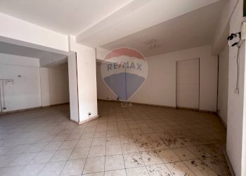 Stanza vuota - Locale Commerciale Viale immacolata
 
34, Merì - foto 5