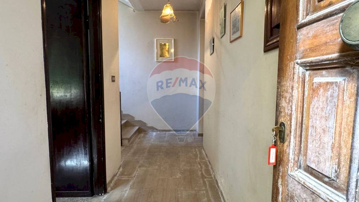 Hall / corridoio - Independent house Via dell'Aquila
snc, L'Aquila - photo 2