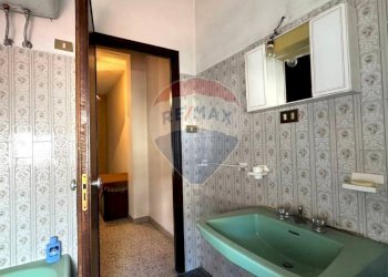 Bagno - Casa indipendente Via dell'Aquila
 
snc, L'Aquila - foto 10
