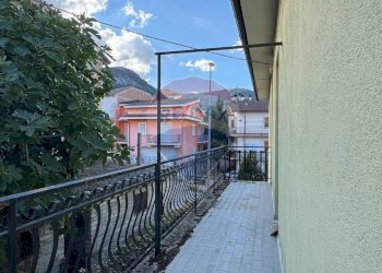 Balcone - Casa indipendente Via dell'Aquila
 
snc, L'Aquila - foto 15