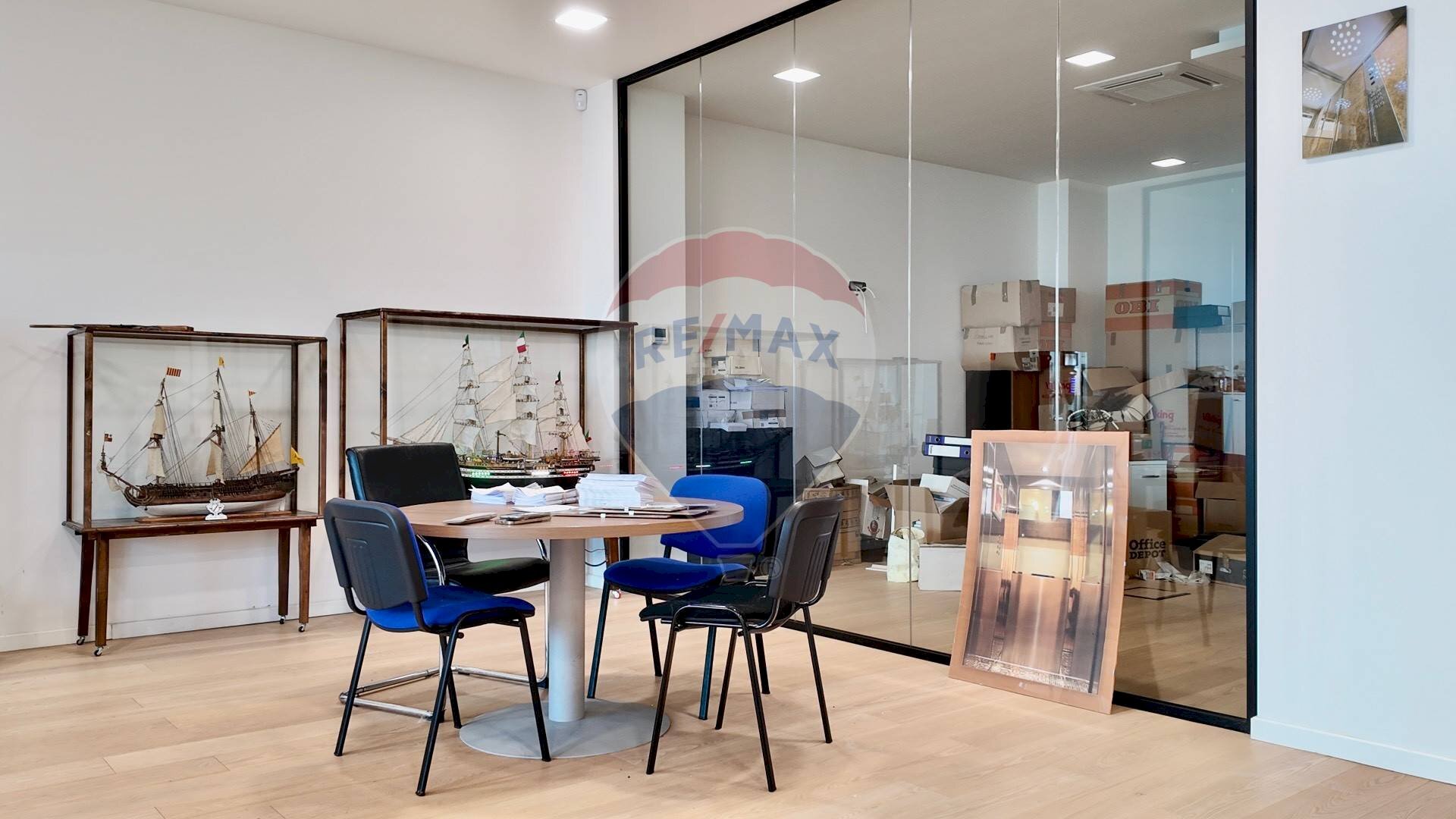 Sala da pranzo - Locale Commerciale Via Velino
 
1, Ancona - foto 2