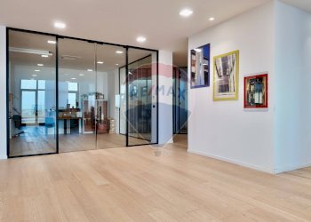 Stanza vuota - Commercial Premises Via Velino
 
1, Ancona - photo 1