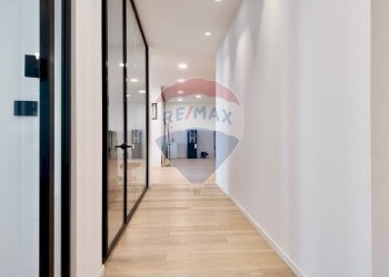 Hall / corridoio - Commercial Premises Via Velino
 
1, Ancona - photo 4